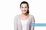 年轻女性的精彩生活与成长日记，探索她们的梦想与追求。