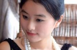 优雅迷人：探讨高颜值女生的魅力与自信之道