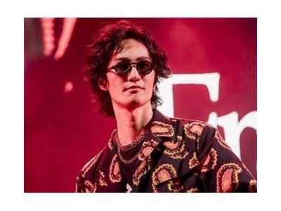 探索神秘的狼人社交圈：91po平台全新体验与互动活动揭秘