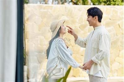 探索浪漫互动的新方式，让爱更亲密、生活更精彩。